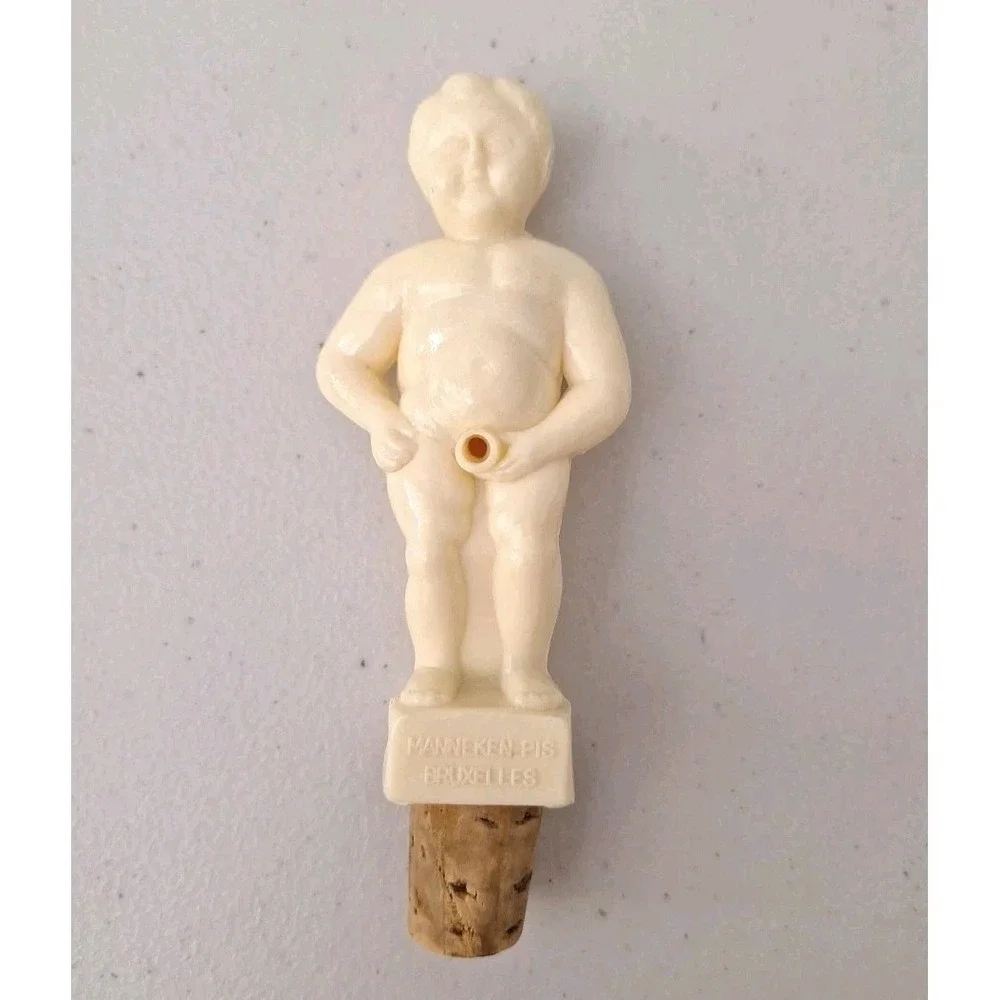 Vintage Bakelite Manneken-Pis Brussels, Belgium Statue Wine Bottle Cork 5